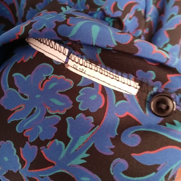 Pendleton blue floral blouse the keyhole on front - Picture 8 of 8